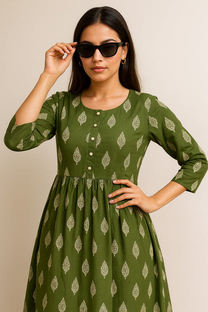 Elegant Green Kurthi with White Leaf Motif – Festive & Everyday Charm