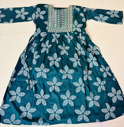 Green Patchwork Printed Kurthi – Elegant Full-Length Flared Design