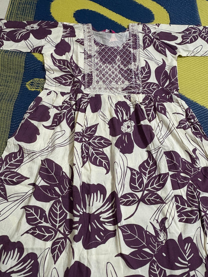 White Kurti with Purple Floral Print & Embroidered Neckline – Elegant Everyday Wear